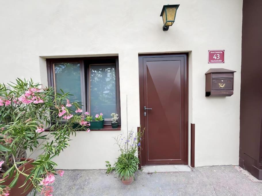 Villa Alexandercharmante Wohnung Mit Bergblick, Villa Alexander Semmering Exterior foto